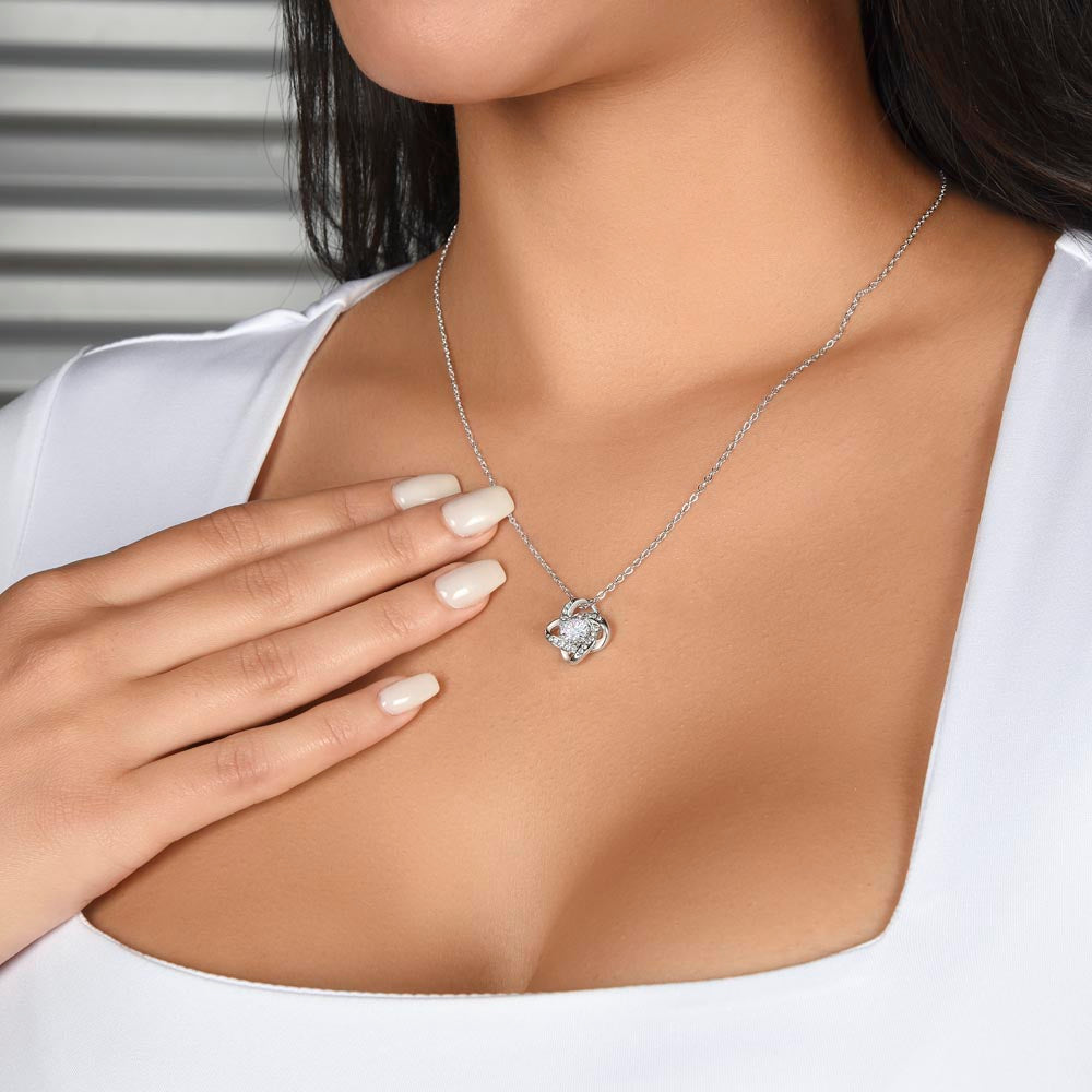 To My Beautiful Mom - Beautiful Love Knot Necklace From Son / Daughter
